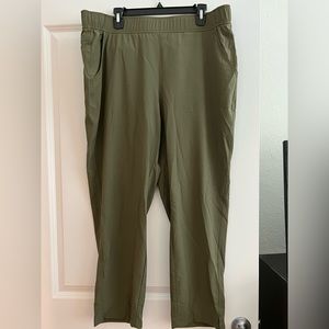 Eddie bauer pants green size XL